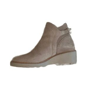GB suede boots